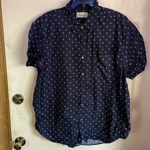 California brand XL button down down casual shirt.  Navy blue w white designs